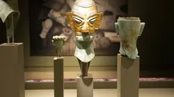 Alien Theory S09E11 La Lune, une station spatiale