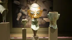 Alien Theory S09E11 La Lune, une station spatiale