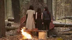 Bitten S02E08 Arts sombres en streaming