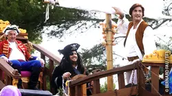 Camping Paradis S06E05 Carnaval au camping