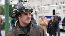 Chicago Fire S02E17 Le courage d'avancer
