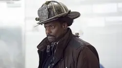 Chicago Fire S06E17 L'escroquerie