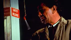 Columbo S08E01 Il y a toujours un truc