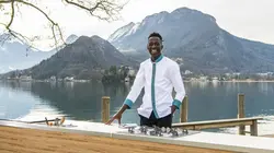 Cuisine ouverte Chimène Badi