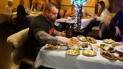 Eddie Eats Christmas