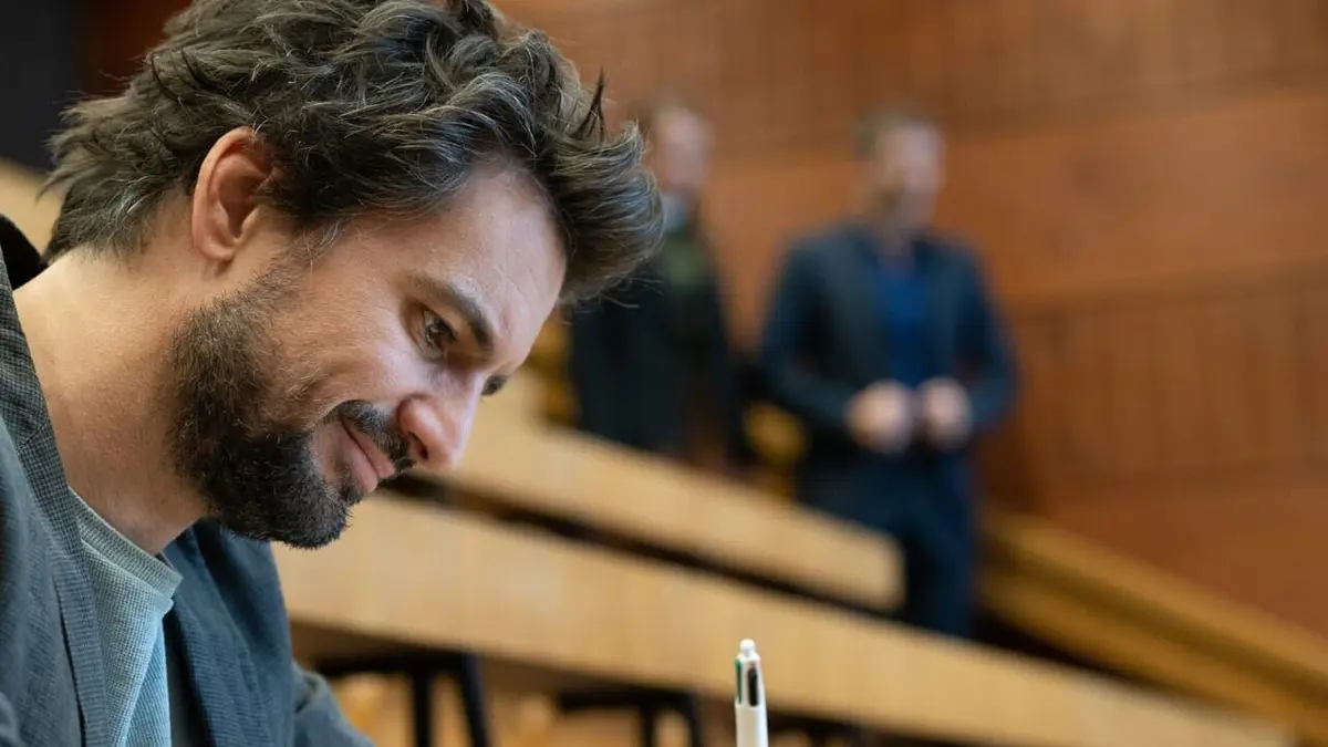 Einstein : équations criminelles S02E08 Compression en streaming