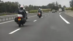 Enquête sous haute tension 100 jours avec les gendarmes de l'autoroute provençale