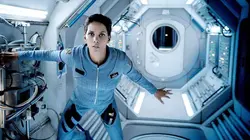 Extant S01E01 Retour sur terre en streaming