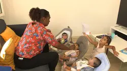 Familles extraordinaires S01E05 Vivre avec des triplés : trois fois plus de défis !