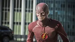 Flash S06E01 Le trou noir