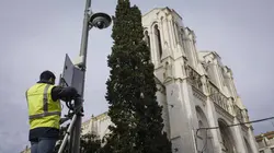 Fliquez-vous les uns les autres