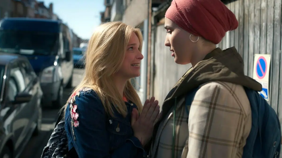 Hoodie S03E12 Statigraphie