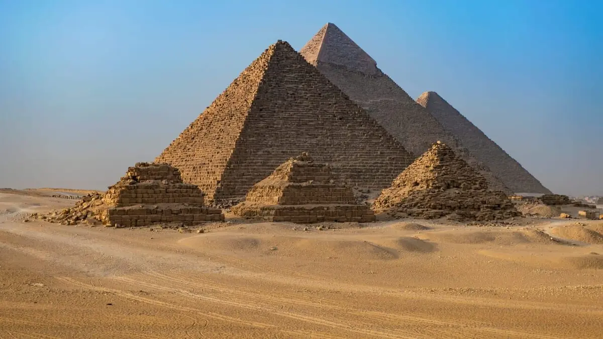 Inside Pyramids Pep Ii Le Tombeau Indestructible Documentaire O