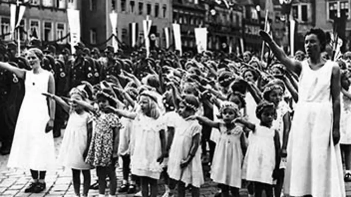 Épisodes de La jeunesse sous Hitler