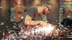 Le meilleur forgeron Le tabar