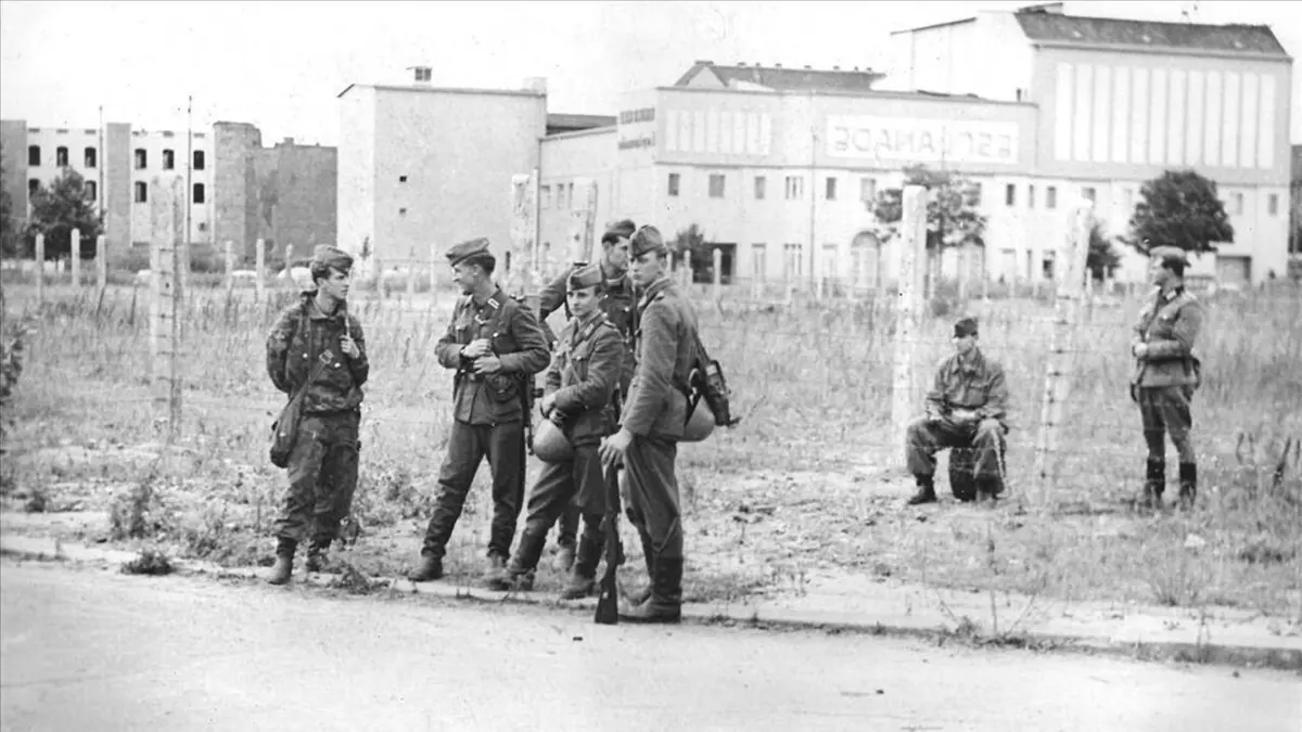 Casting Le mur E01 Un monde divisé