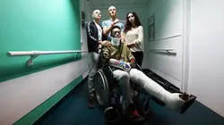 Les bracelets rouges