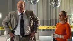Les experts : Miami S03E20 L'insigne du crime