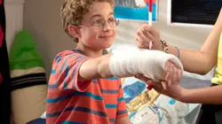 Les Goldberg S08E18 Opération séduction