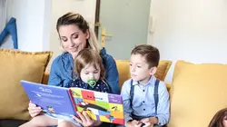 Les mamans S03E152 Ma première cliente...