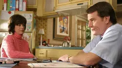 Malcolm S06E17 Larves et chenilles