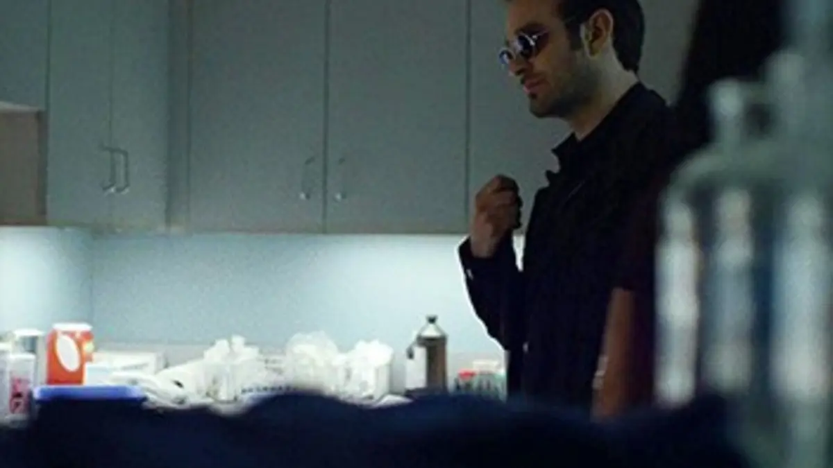 Daredevil S02E11 .380