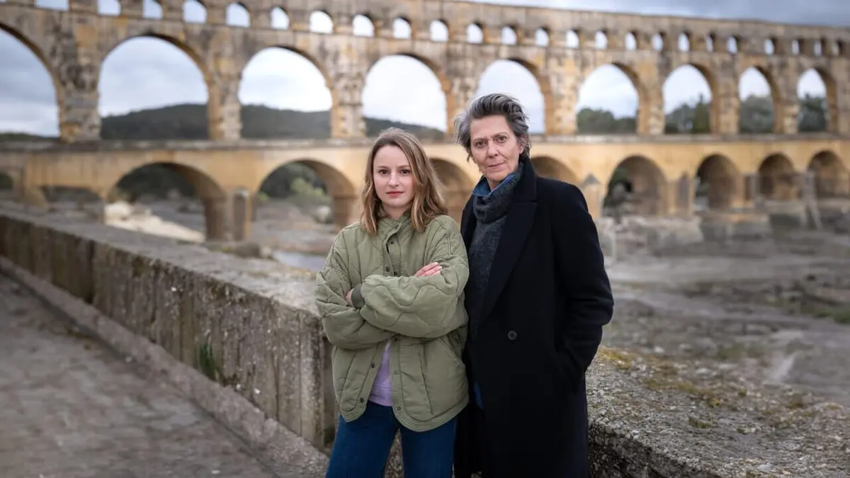 Meurtres à... S11E07 Meurtres à Nîmes