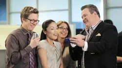 Modern Family S06E01 Une lune de miel interminable