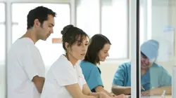 Nina S03E03 Fort comme la vie