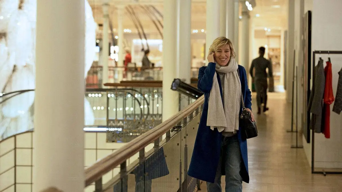 Casting Paris, etc. S01E09 On flotte