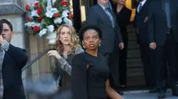 Powers S02E02 Les funérailles du siècle