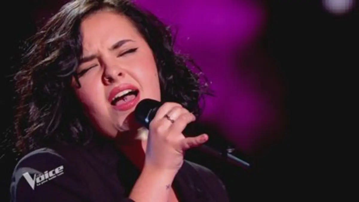 Replay The Voice du 09/03/2025 The Voice 2025 Louise chante "Hymne