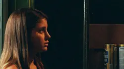 Roswell S02E12 Laurie