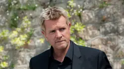 Section de recherches S09E03 Une femme de trop