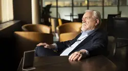 Succession S04E06 Vivre+