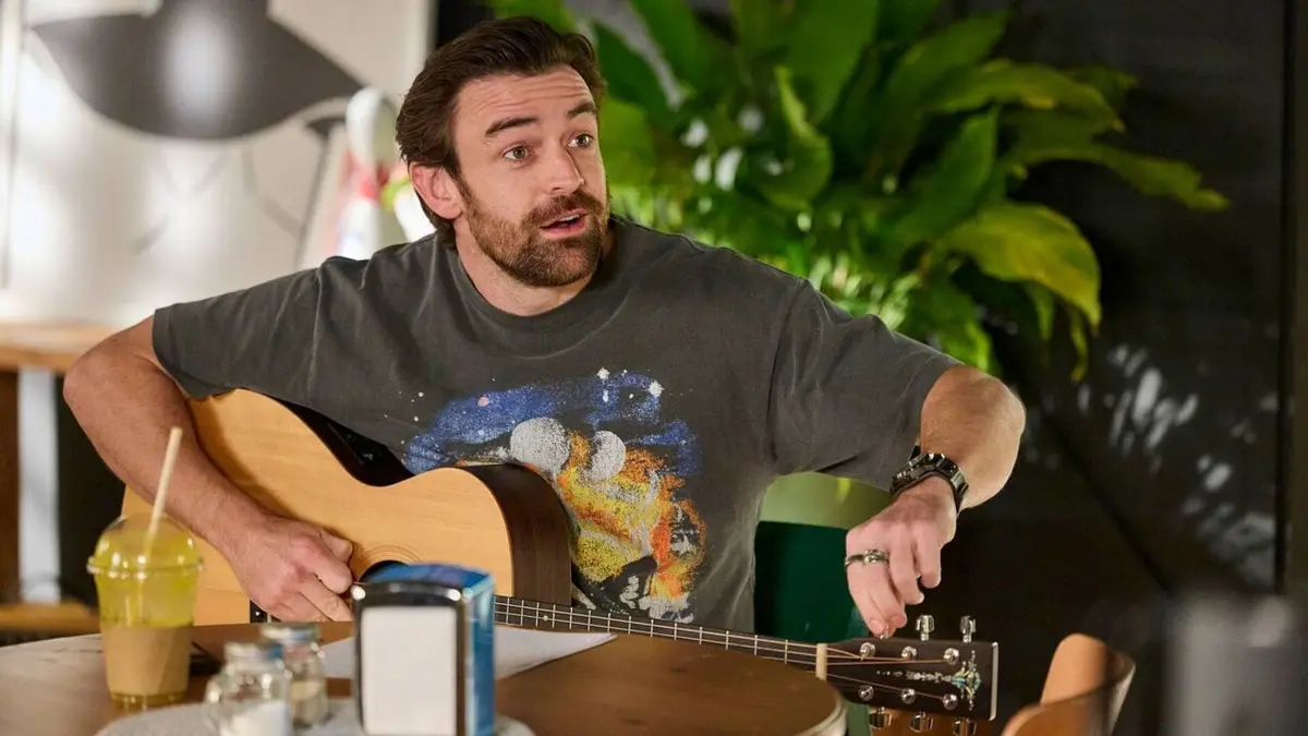 Casting Summer Bay S37E91