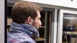 Têtard S02E08 La crèche