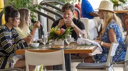 The White Lotus S01E04 Recentrage