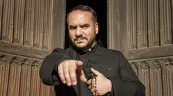 Tout le monde debout