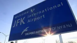 Casting Ultimate Airport USA Les mules