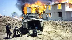 Waco : une secte assiégée E02