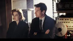 The X Files S01E09 Espace