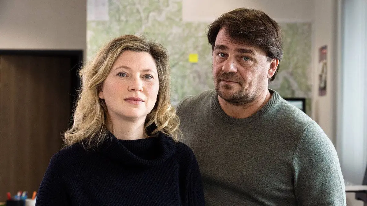 Meurtres à... S02E02 Meurtres à l'île d'Yeu (Série) • Programme TV & Replay